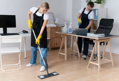 Nettoyage de bureau professionnel à Saint-Julien-de-Vouvantes